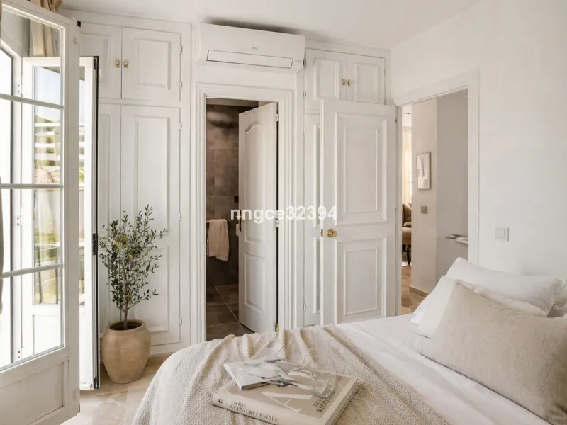 Glamorous Artistic Reformed Beachside Penthouse – New Golden Mile, Benamara/Atalaya