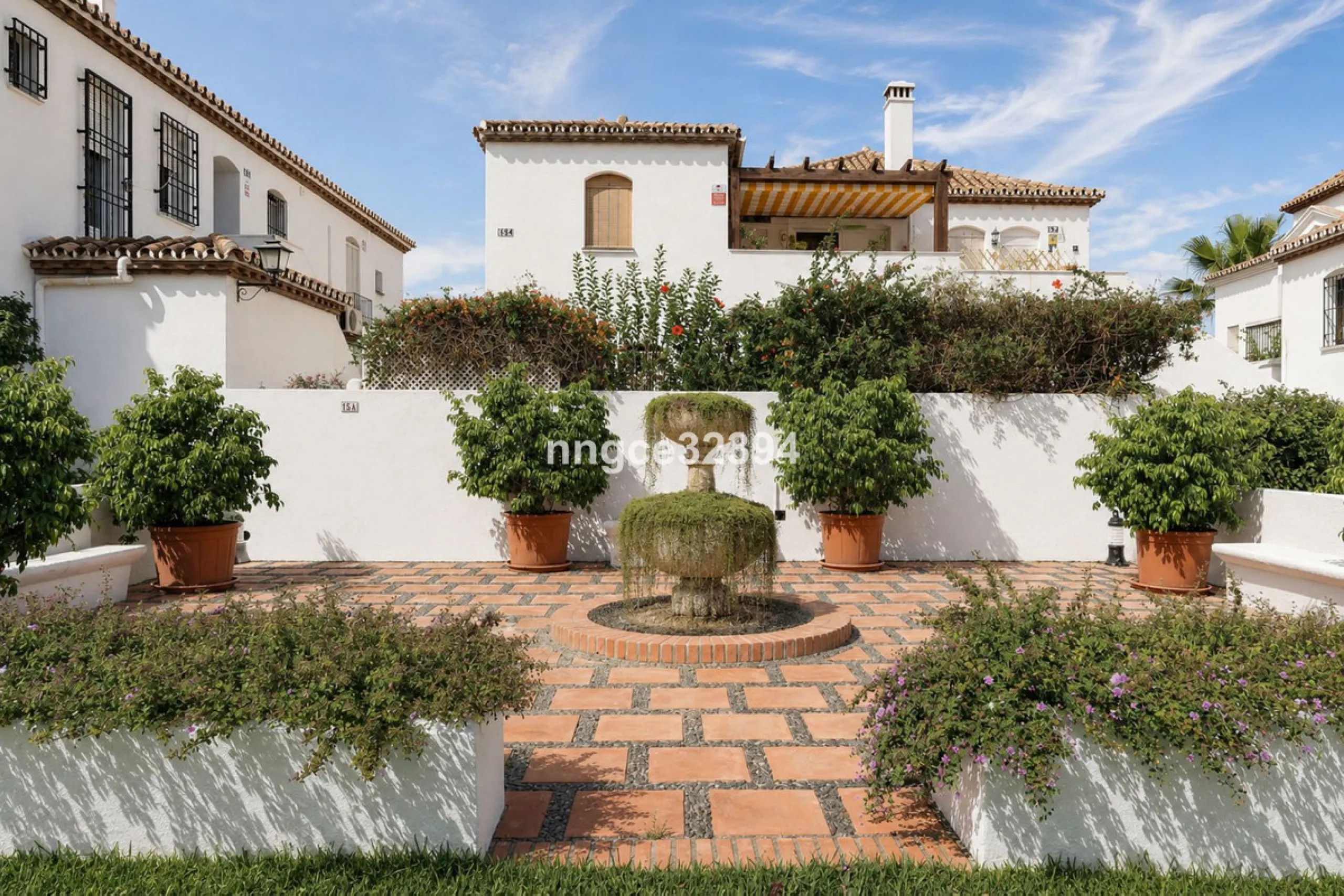 Glamorous Artistic Reformed Beachside Penthouse – New Golden Mile, Benamara/Atalaya