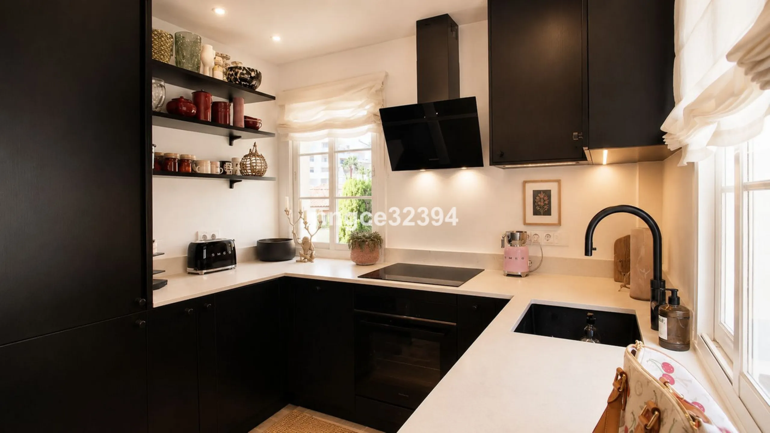 Glamorous Artistic Reformed Beachside Penthouse – New Golden Mile, Benamara/Atalaya