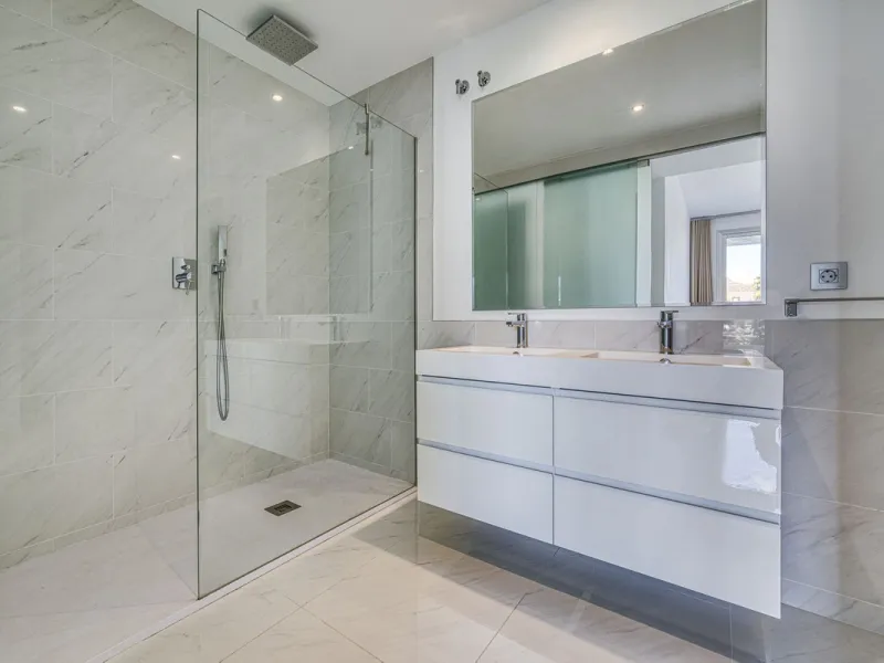 Price drop for a quick sale, great opportunity!! Immaculate unit in a superb location, walking distance to the wonderful beaches of Costalita (15 mn) and to a commercial area (5mn) with everything you need: supermarkets, restaurants, cafés, pharmacy, bank