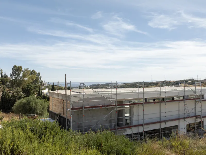 Plot - Land в продаже в Estepona, Málaga. Площадь участка 880 м²