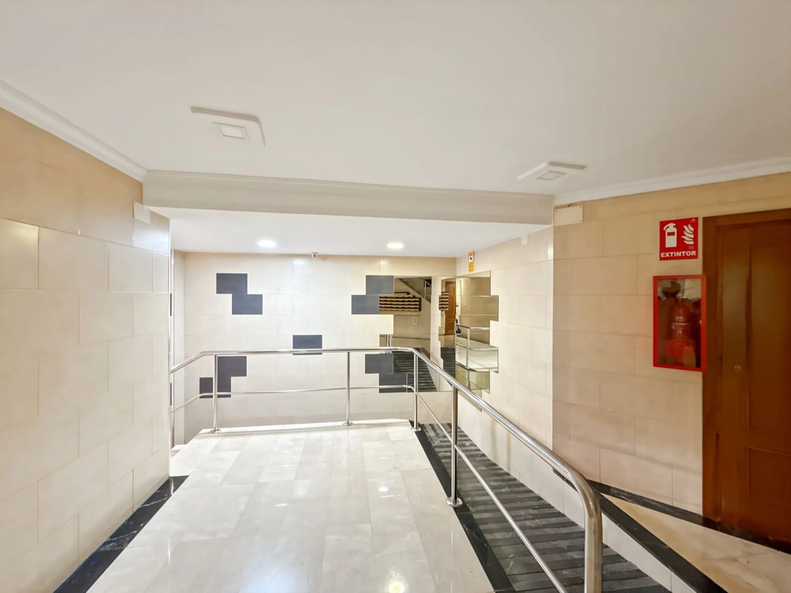 In the vibrant heart of Málaga, in the emblematic El Ejido neighborhood, there's a home like no other. A place that offers not just space, but stories to be written, moments to be lived, and light… endless light. Located on the fifth floor of a building w