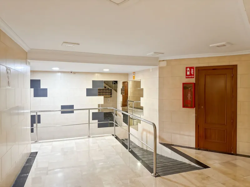 In the vibrant heart of Málaga, in the emblematic El Ejido neighborhood, there's a home like no other. A place that offers not just space, but stories to be written, moments to be lived, and light… endless light. Located on the fifth floor of a building w