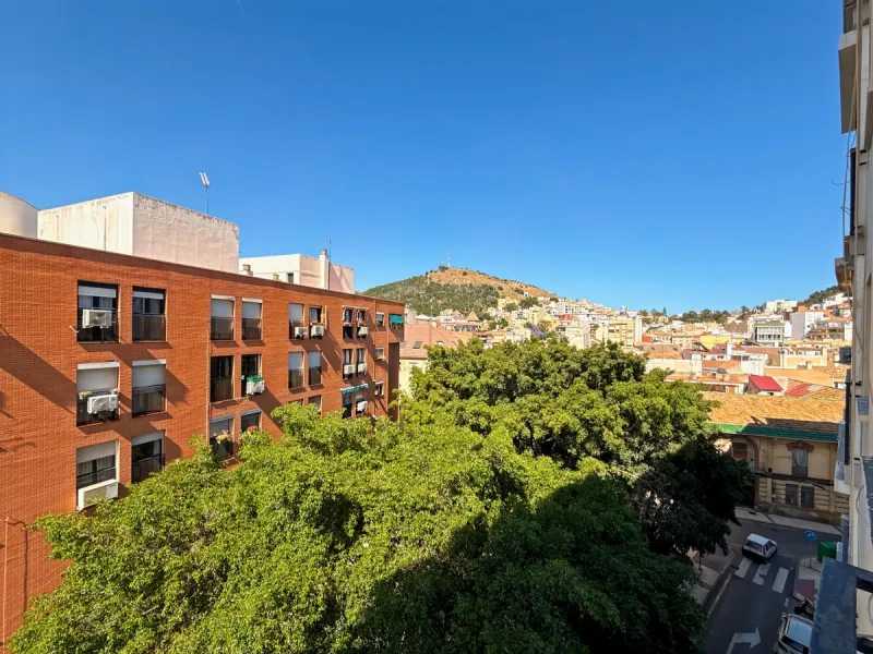 In the vibrant heart of Málaga, in the emblematic El Ejido neighborhood, there's a home like no other. A place that offers not just space, but stories to be written, moments to be lived, and light… endless light. Located on the fifth floor of a building w