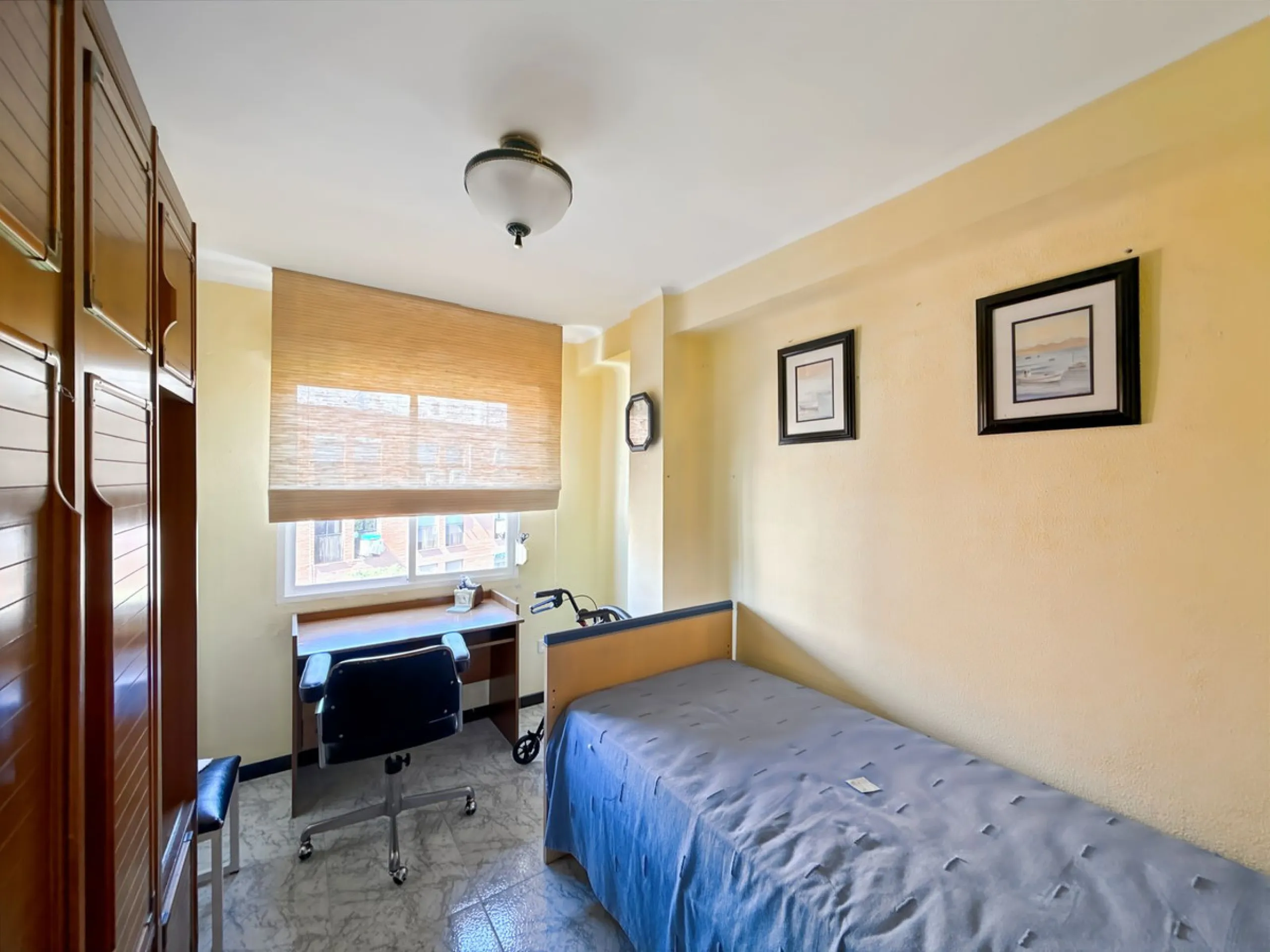 In the vibrant heart of Málaga, in the emblematic El Ejido neighborhood, there's a home like no other. A place that offers not just space, but stories to be written, moments to be lived, and light… endless light. Located on the fifth floor of a building w