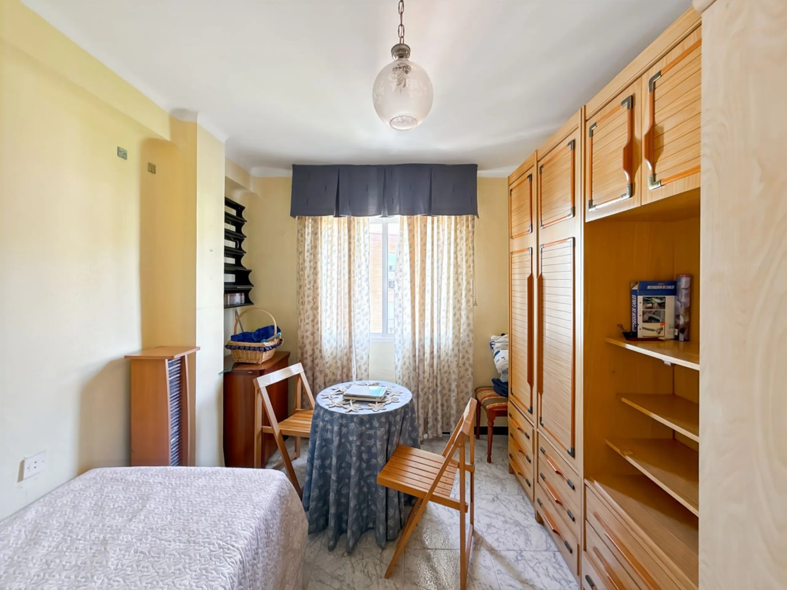 In the vibrant heart of Málaga, in the emblematic El Ejido neighborhood, there's a home like no other. A place that offers not just space, but stories to be written, moments to be lived, and light… endless light. Located on the fifth floor of a building w