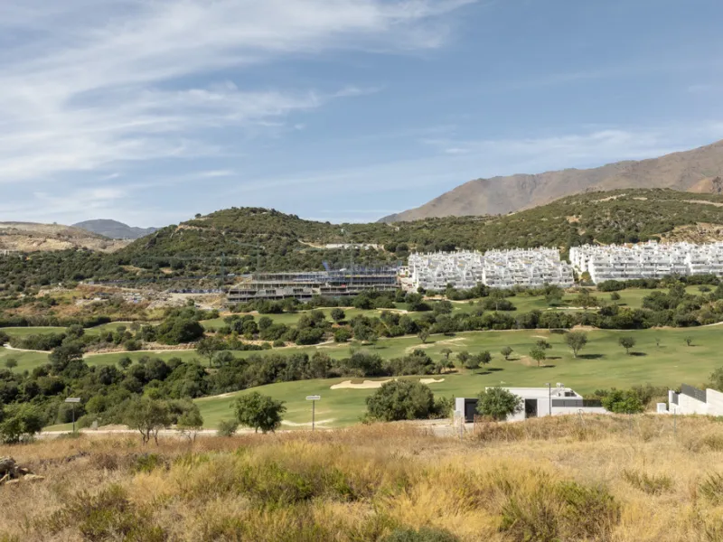 Plot - Land в продаже в Estepona, Málaga. Площадь участка 880 м²