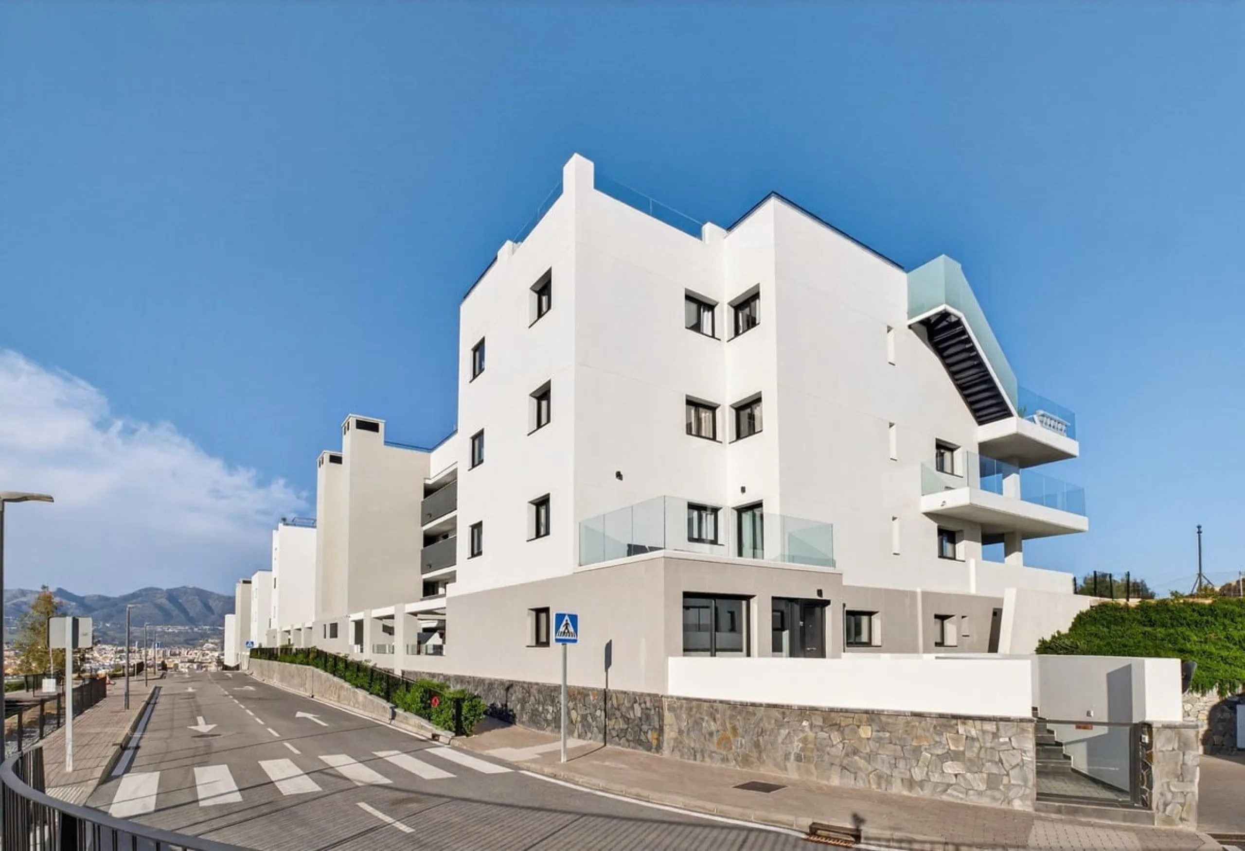 Exclusive 3-Bedroom Apartment in Hacienda del Sueño – Costa del Sol