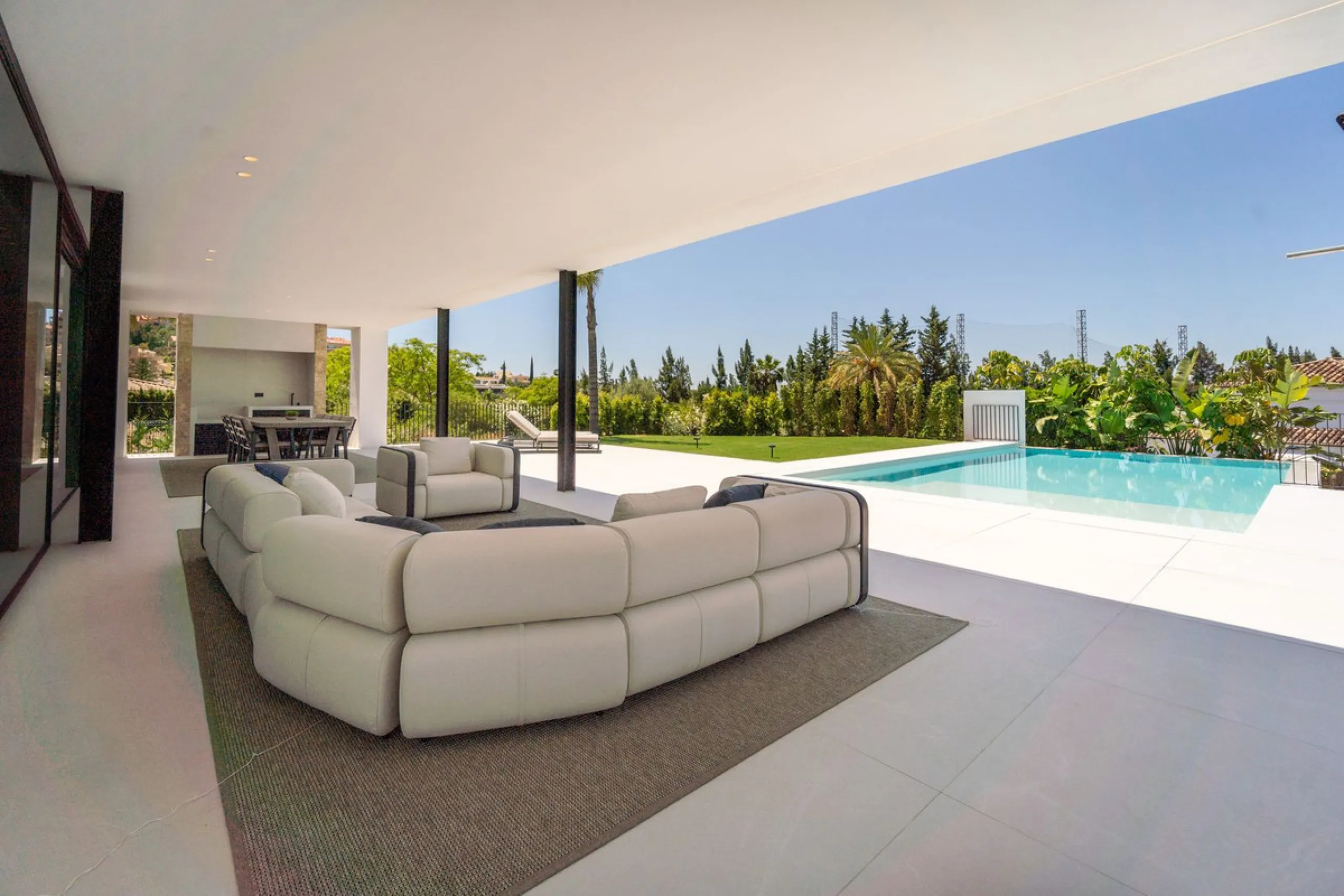 Brand New Villa with Breathtaking Golf & Mountain Views – Los Naranjos Golf, Marbella