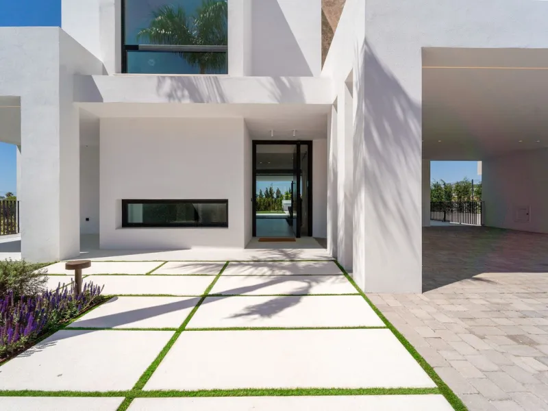 Brand New Villa with Breathtaking Golf & Mountain Views – Los Naranjos Golf, Marbella