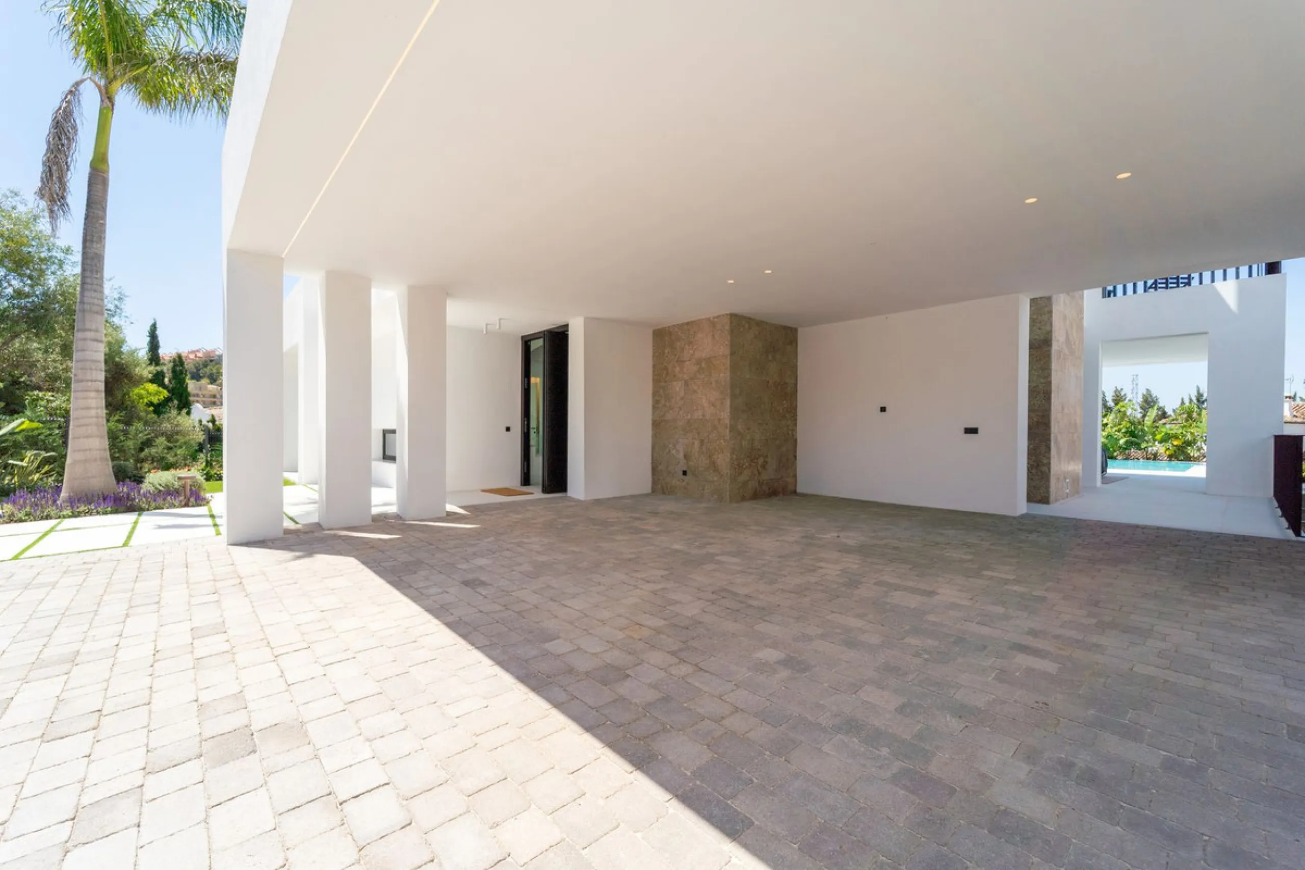 Brand New Villa with Breathtaking Golf & Mountain Views – Los Naranjos Golf, Marbella