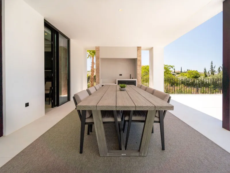 Brand New Villa with Breathtaking Golf & Mountain Views – Los Naranjos Golf, Marbella