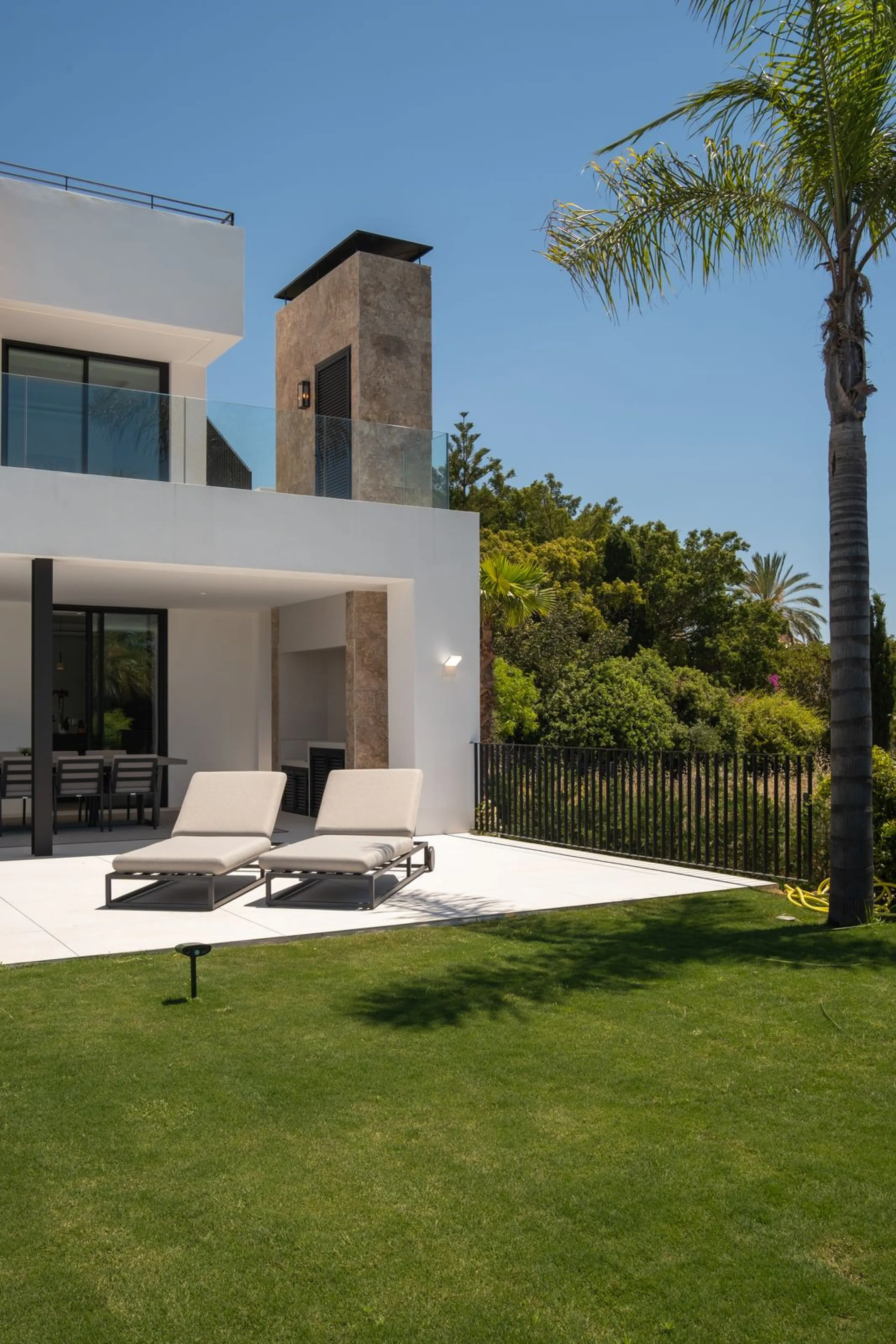 Brand New Villa with Breathtaking Golf & Mountain Views – Los Naranjos Golf, Marbella