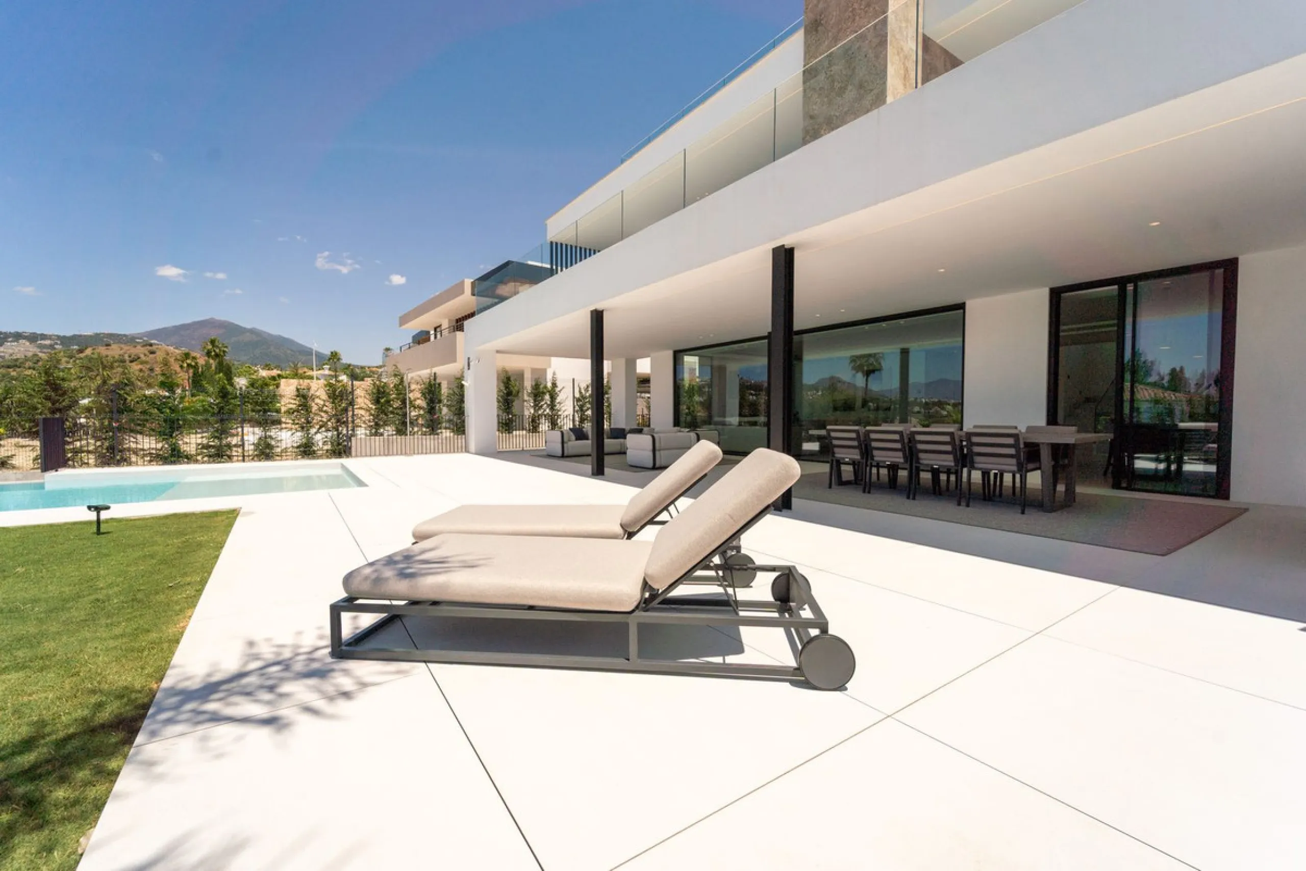 Brand New Villa with Breathtaking Golf & Mountain Views – Los Naranjos Golf, Marbella