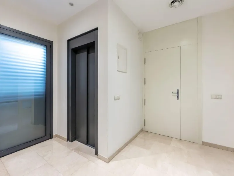 Villa contemporánea con piscina en Esplugues de Llobregat, Barcelona