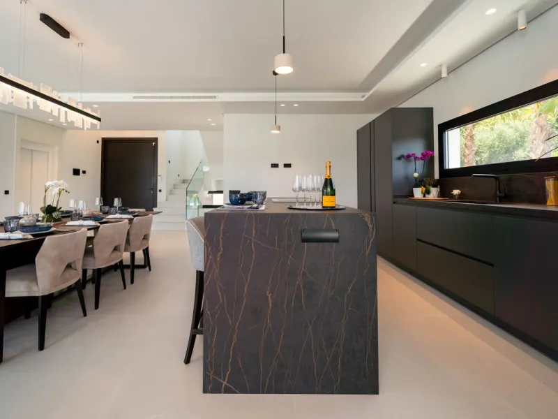 Brand New Villa with Breathtaking Golf & Mountain Views – Los Naranjos Golf, Marbella