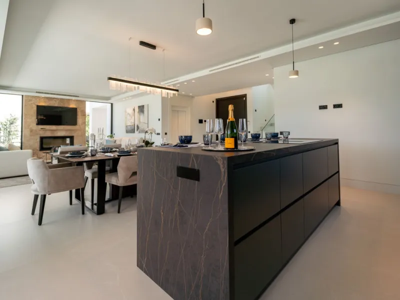 Brand New Villa with Breathtaking Golf & Mountain Views – Los Naranjos Golf, Marbella