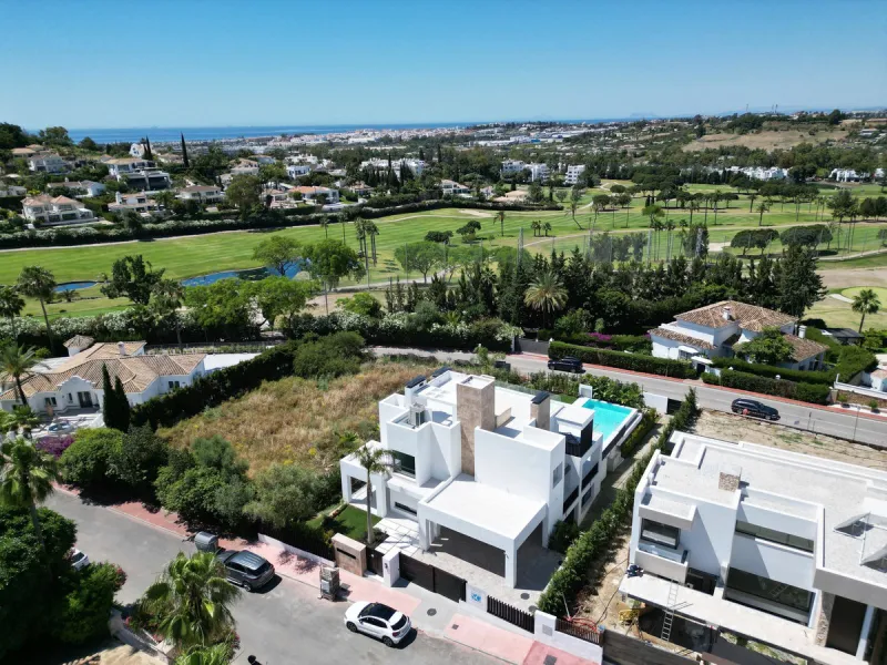 Brand New Villa with Breathtaking Golf & Mountain Views – Los Naranjos Golf, Marbella