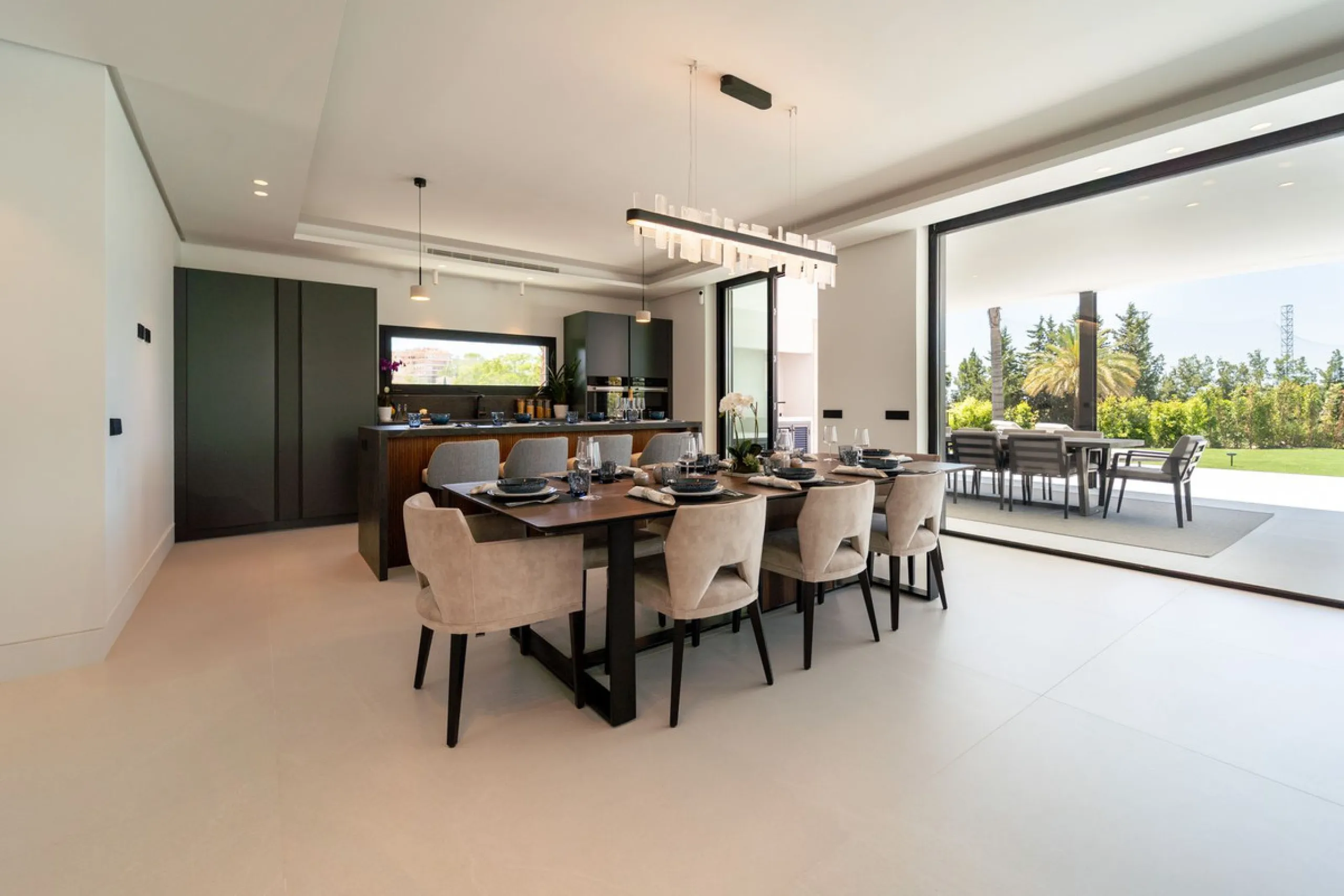 Brand New Villa with Breathtaking Golf & Mountain Views – Los Naranjos Golf, Marbella