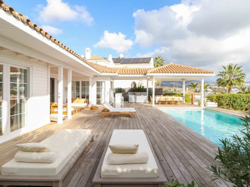 Charming and unique villa in La Alquería, Benahavís