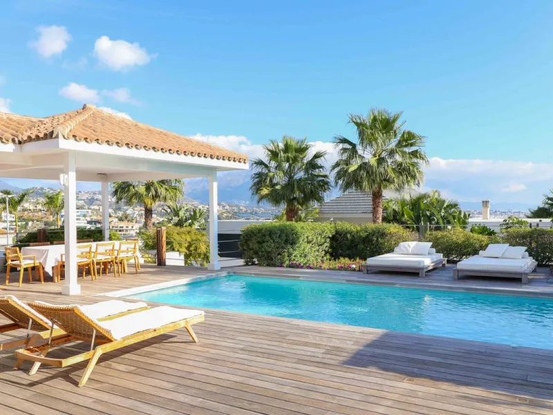 Charming and unique villa in La Alquería, Benahavís