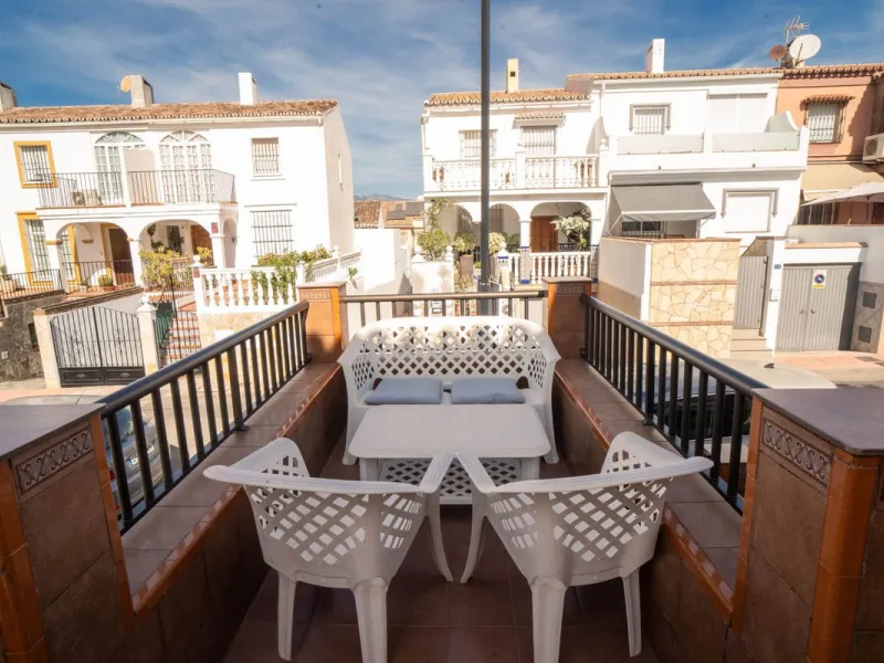 House - Semi-Detached House в продаже в Mijas, Málaga. В доме 6 спален и 3 ванных комнат. Площадь дома 200 м²