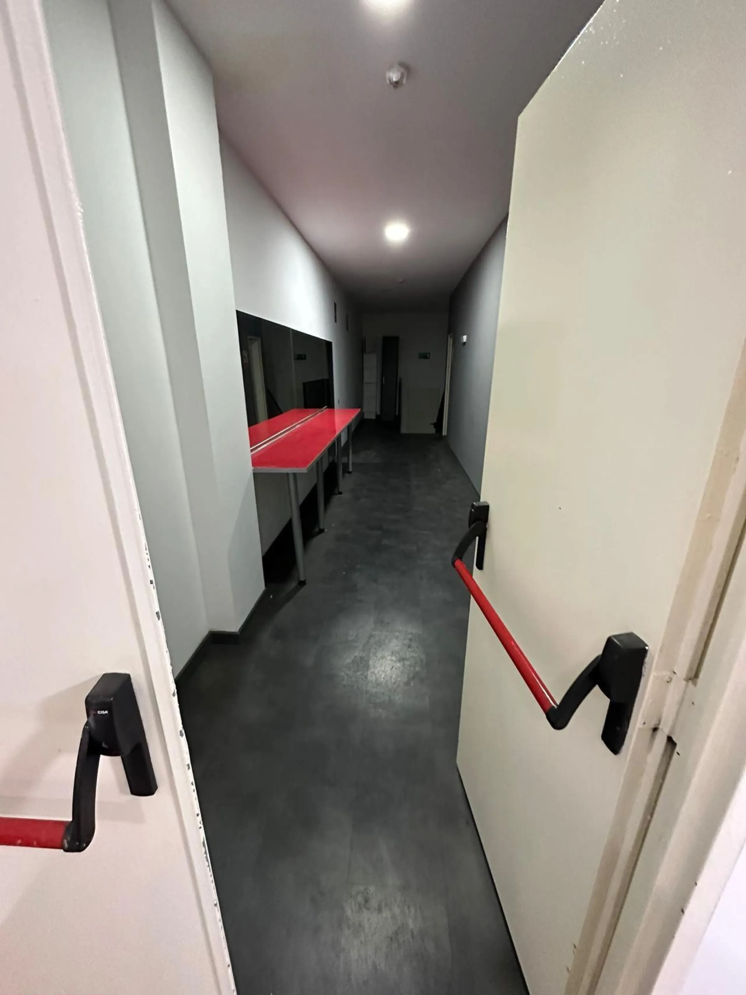 Commercial - Hostel в продаже в Churriana, Málaga. В доме 14 спален и 15 ванных комнат. Площадь дома 1246 м²