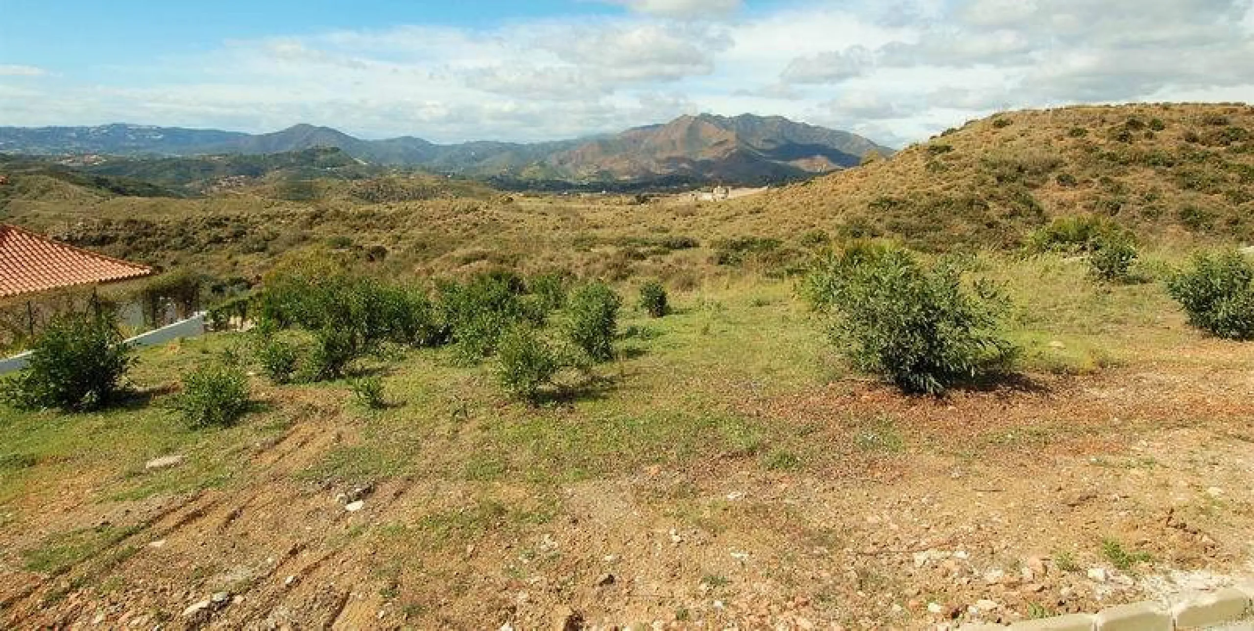 WONDERFUL PLOT FOR SALE IN PRESTIGIOUS RESIDENTIAL COMMUNITY NEAR MIJAS PUEBLO!!