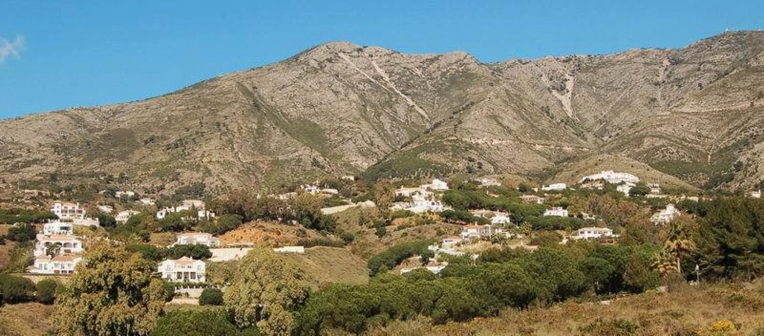 WONDERFUL PLOT FOR SALE IN PRESTIGIOUS RESIDENTIAL COMMUNITY NEAR MIJAS PUEBLO!!