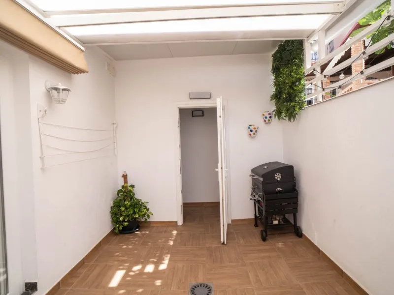House - Semi-Detached House в продаже в Mijas, Málaga. В доме 6 спален и 3 ванных комнат. Площадь дома 200 м²