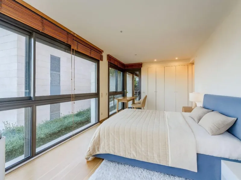 Villa contemporánea con piscina en Esplugues de Llobregat, Barcelona