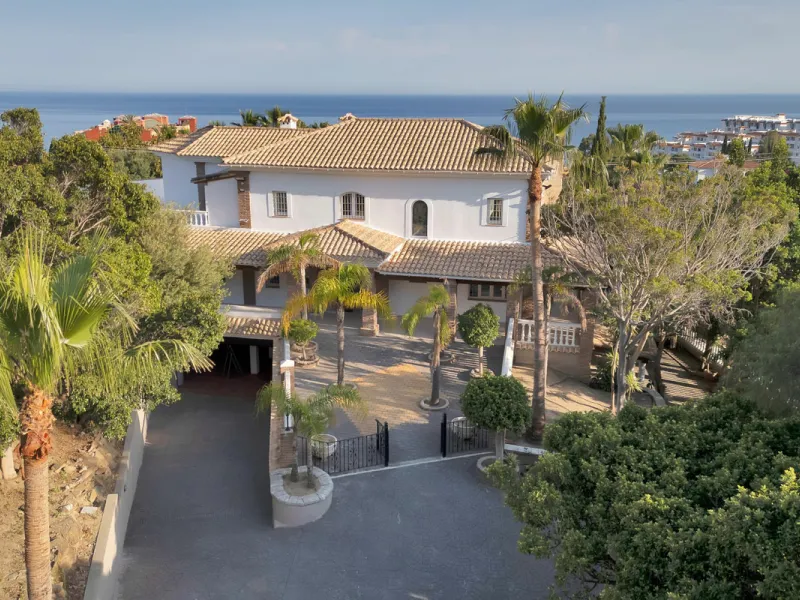 A Royal Retreat in La Capellanía, Benalmádena