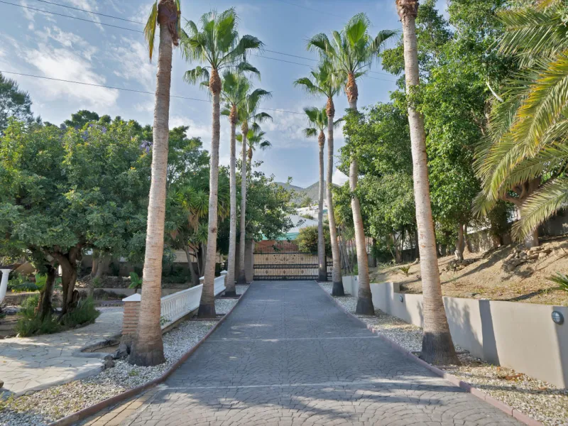 A Royal Retreat in La Capellanía, Benalmádena