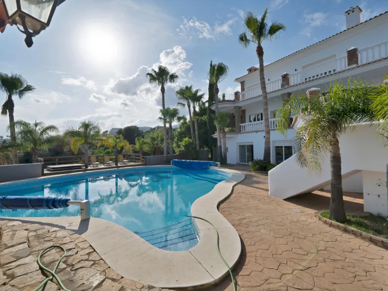 A Royal Retreat in La Capellanía, Benalmádena