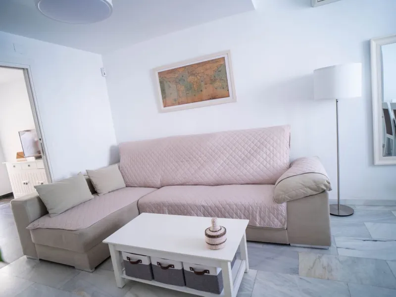 House - Semi-Detached House в продаже в Mijas, Málaga. В доме 6 спален и 3 ванных комнат. Площадь дома 200 м²