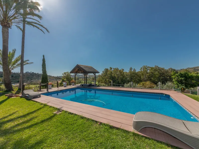 Charming Countryside Home for Sale in Entrerríos, Mijas