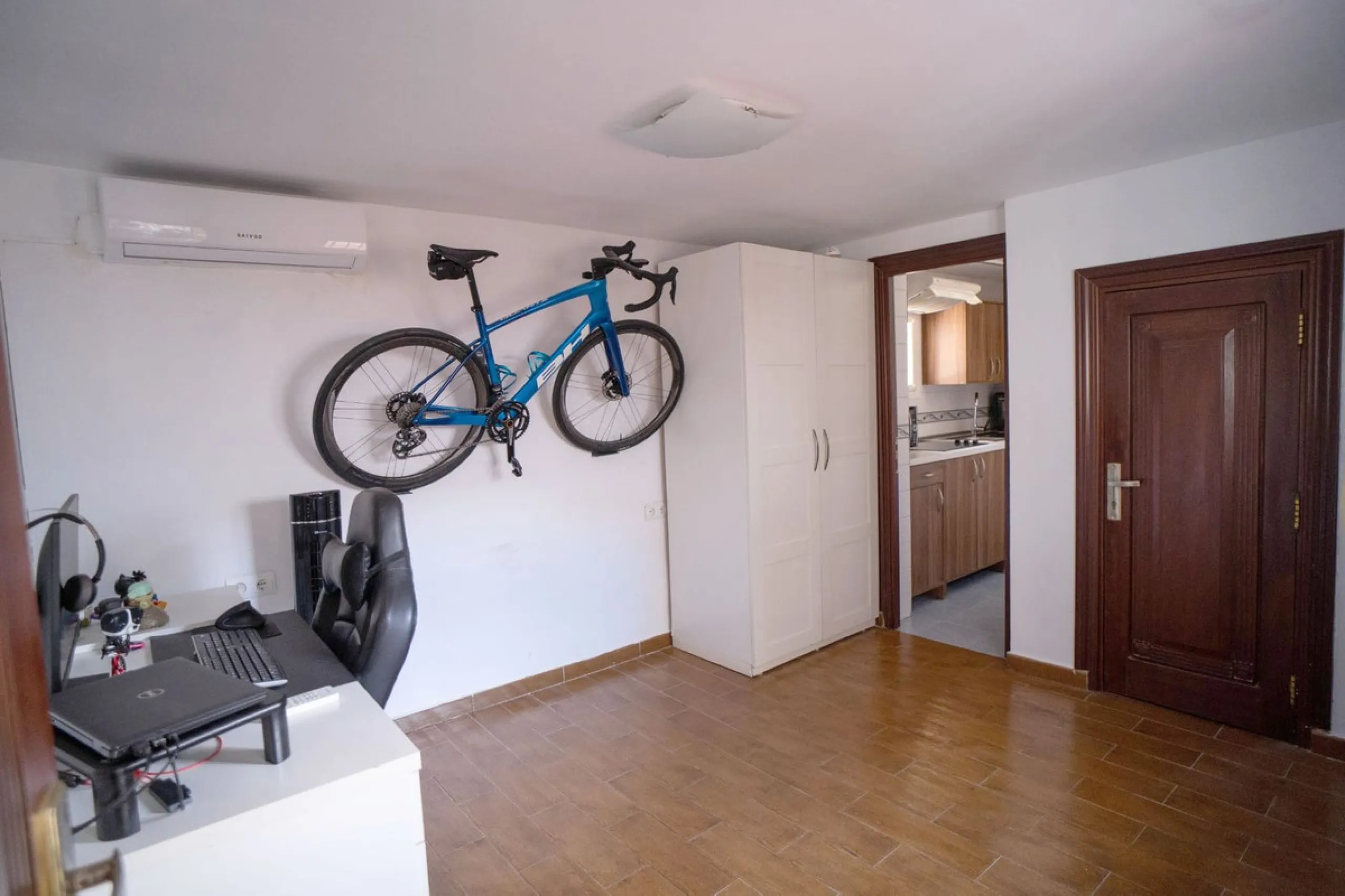 House - Semi-Detached House в продаже в Mijas, Málaga. В доме 6 спален и 3 ванных комнат. Площадь дома 200 м²