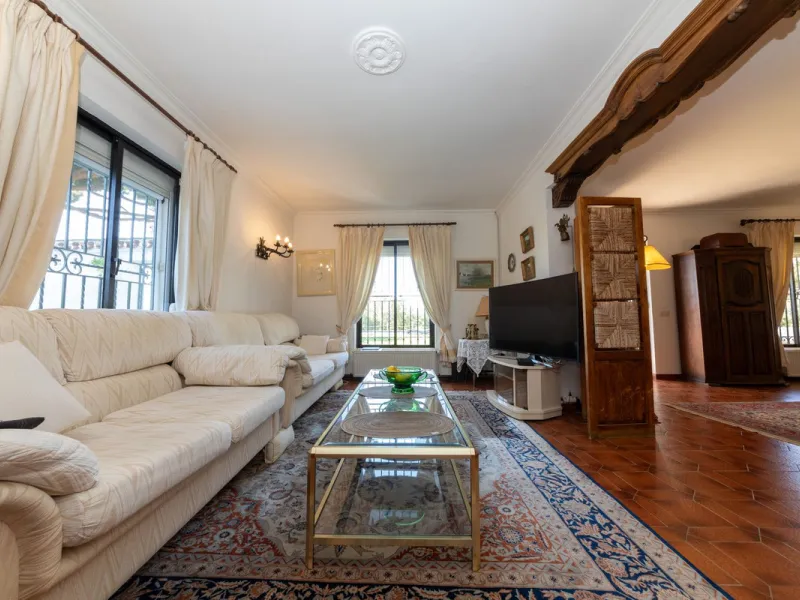 Charming Countryside Home for Sale in Entrerríos, Mijas