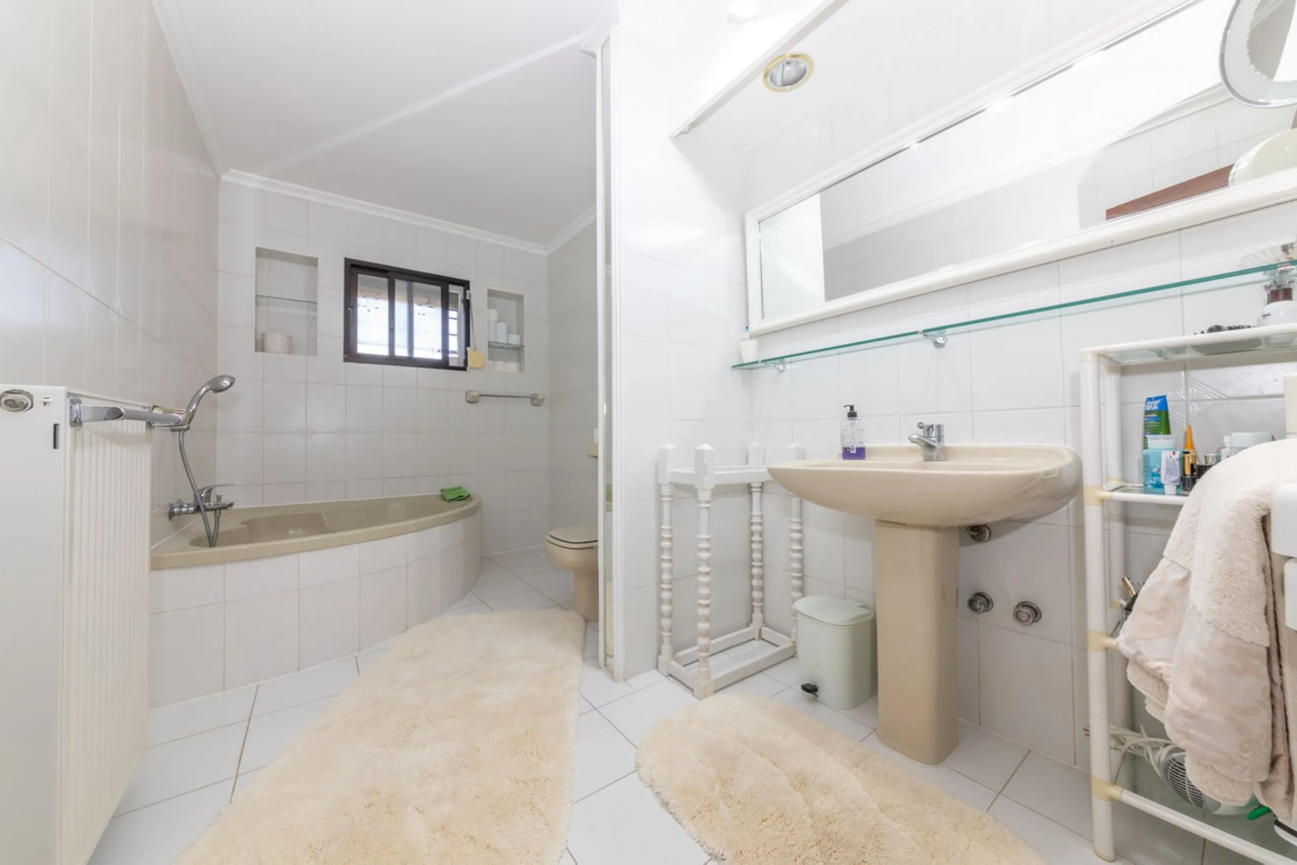 Charming Countryside Home for Sale in Entrerríos, Mijas