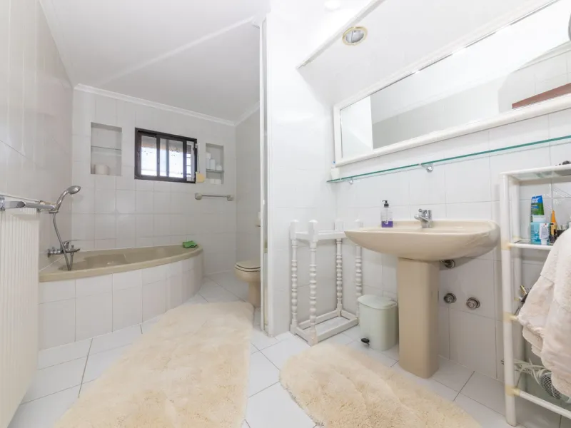 Charming Countryside Home for Sale in Entrerríos, Mijas