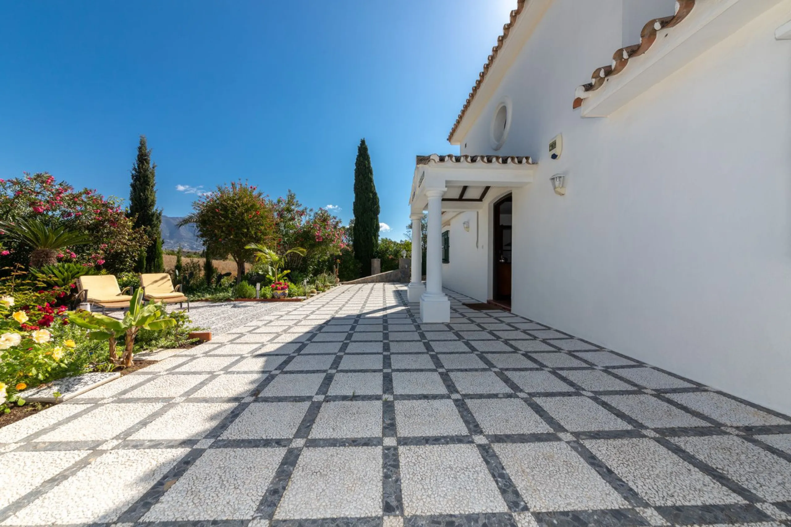 Charming Countryside Home for Sale in Entrerríos, Mijas