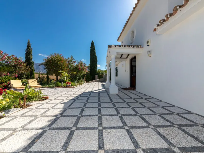 Charming Countryside Home for Sale in Entrerríos, Mijas