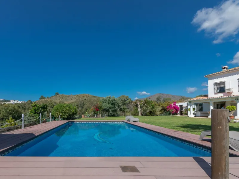 Charming Countryside Home for Sale in Entrerríos, Mijas