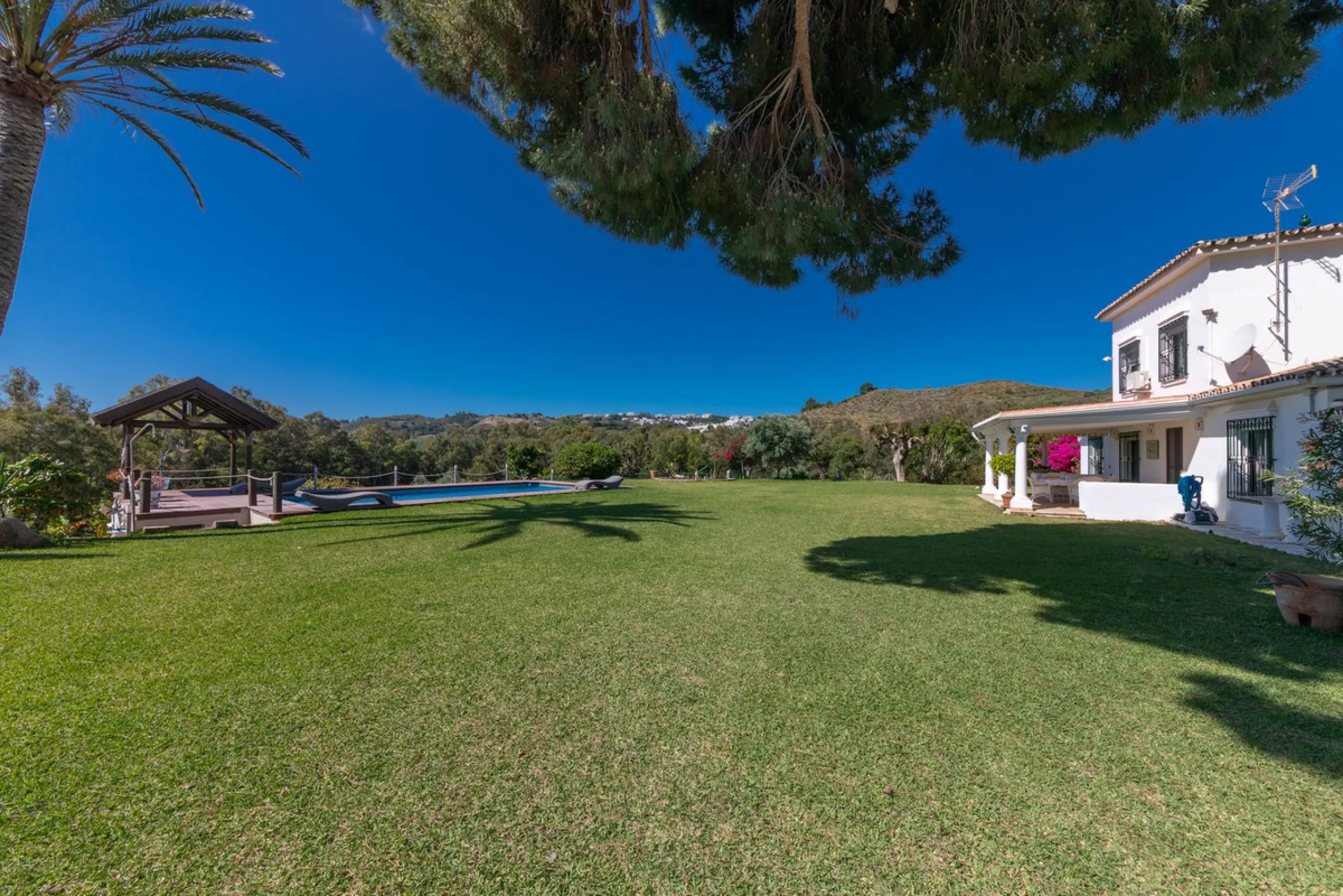 Charming Countryside Home for Sale in Entrerríos, Mijas