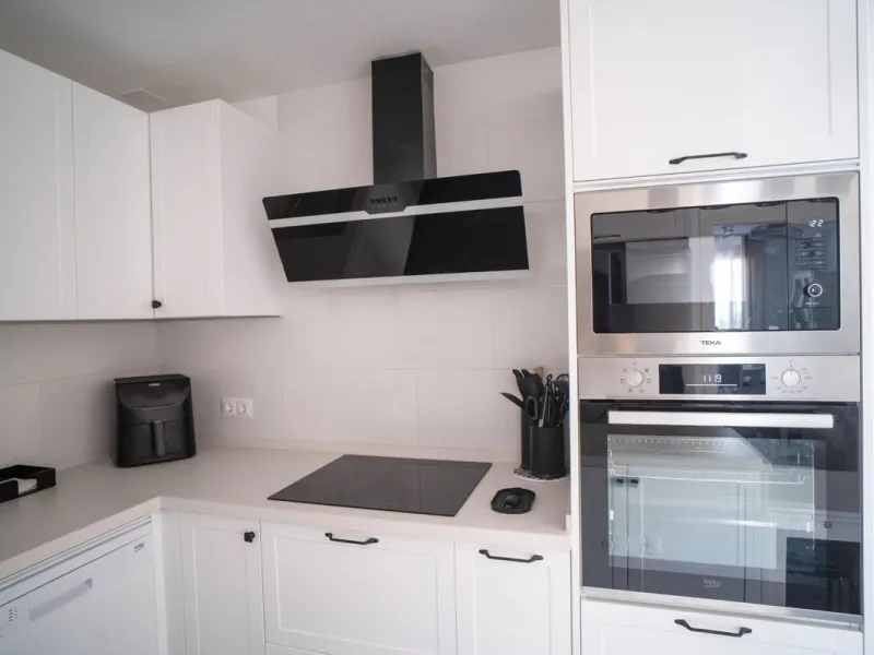 House - Semi-Detached House в продаже в Mijas, Málaga. В доме 6 спален и 3 ванных комнат. Площадь дома 200 м²
