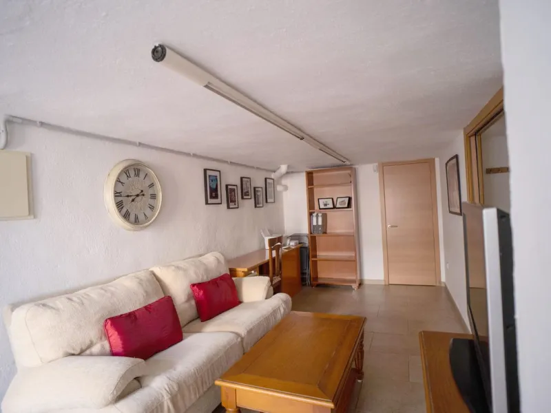 House - Semi-Detached House в продаже в Mijas, Málaga. В доме 6 спален и 3 ванных комнат. Площадь дома 200 м²