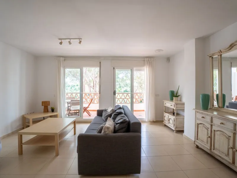 Spacious 2-Bedroom Apartment near Torrequebrada Golf & Walking Distance to the Beach.