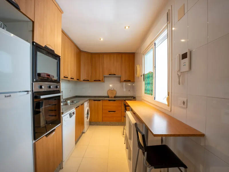 Spacious 2-Bedroom Apartment near Torrequebrada Golf & Walking Distance to the Beach.