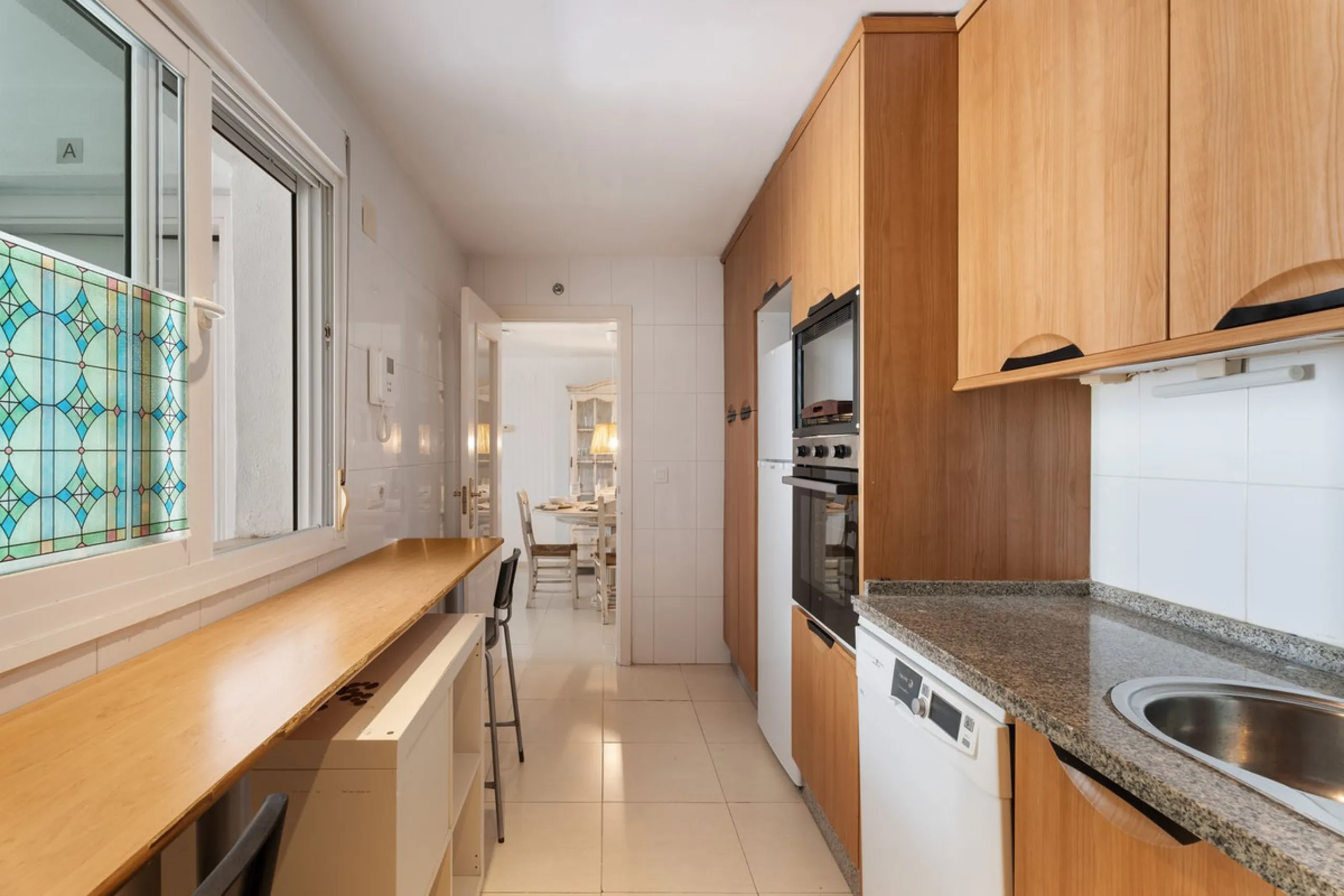 Spacious 2-Bedroom Apartment near Torrequebrada Golf & Walking Distance to the Beach.