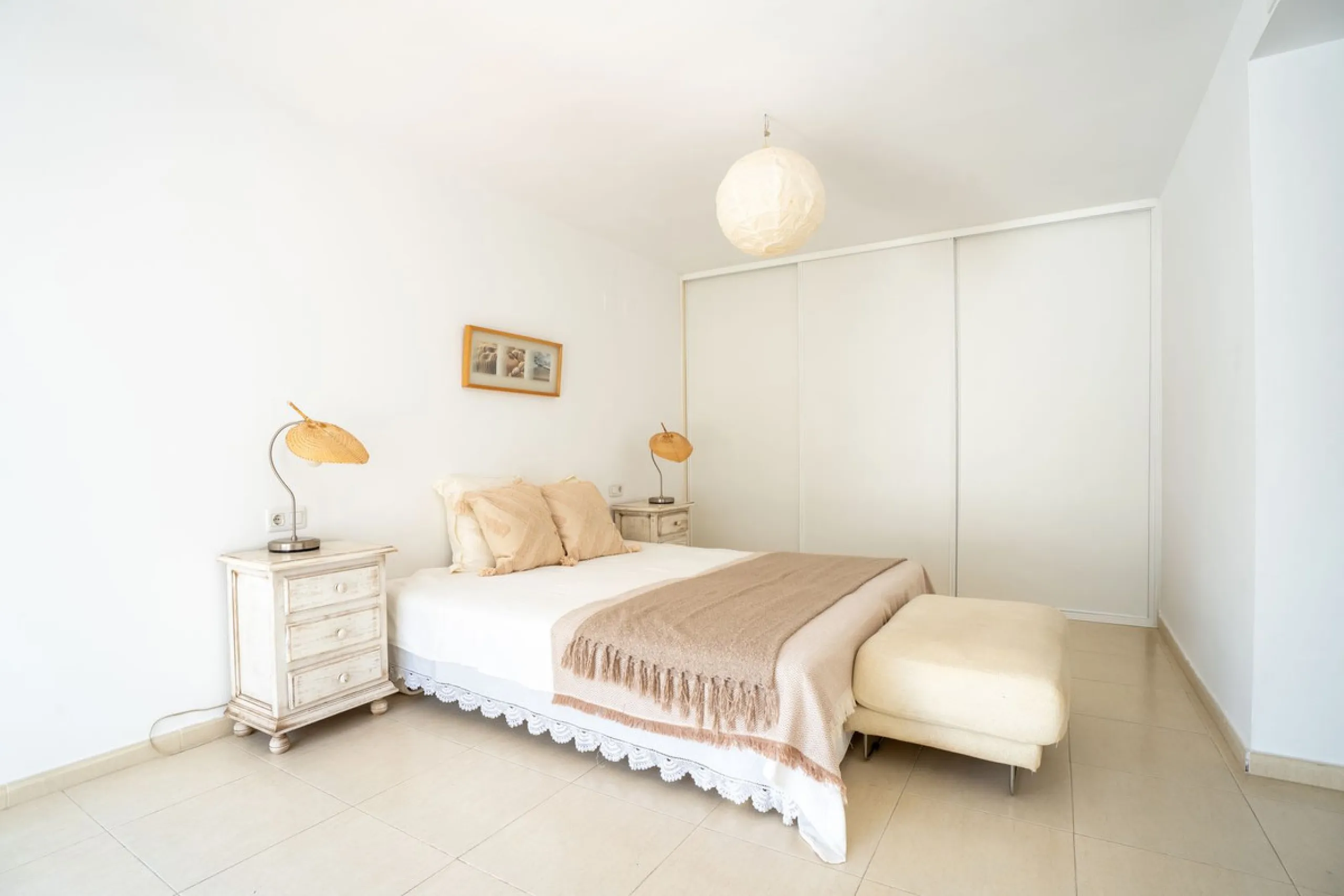 Spacious 2-Bedroom Apartment near Torrequebrada Golf & Walking Distance to the Beach.